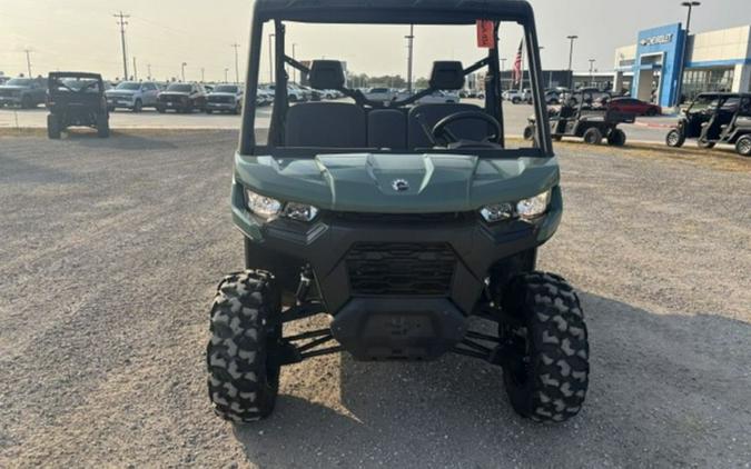 2025 Can-Am Defender HD7
