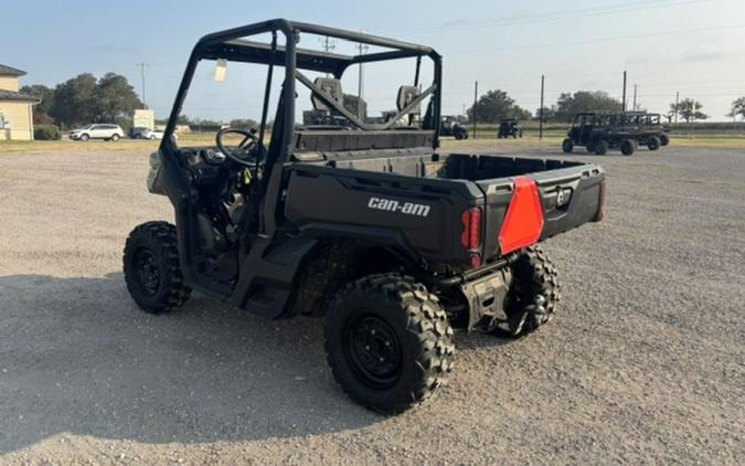 2025 Can-Am Defender HD7