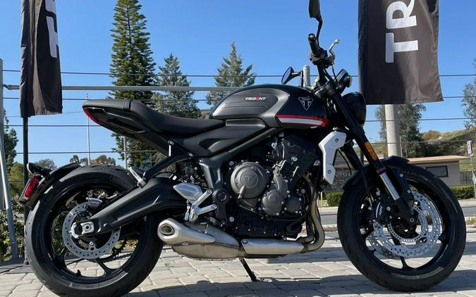 2023 Triumph Trident 660 Sapphire Black