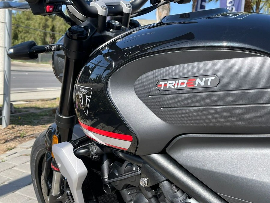 2023 Triumph Trident 660 Sapphire Black