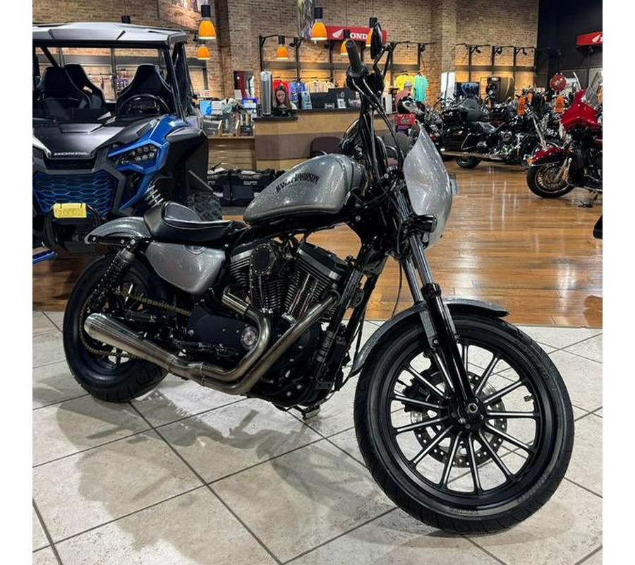 2015 Harley-Davidson® XL883N - Sportster® Iron 883™