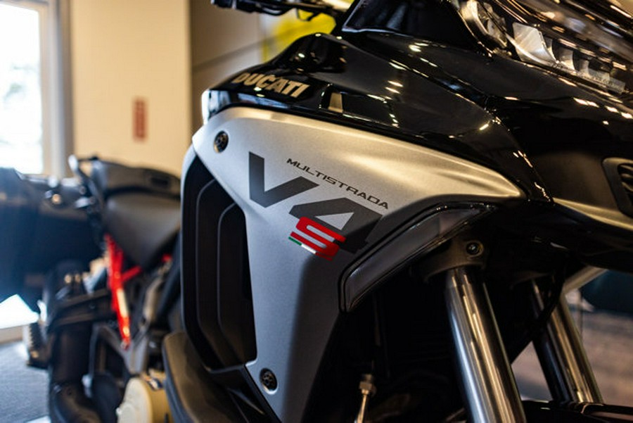 2025 Ducati MULTISTRADA V4S TRAVEL&RADAR