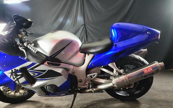 2002 SUZUKI GSX1300R - F101813