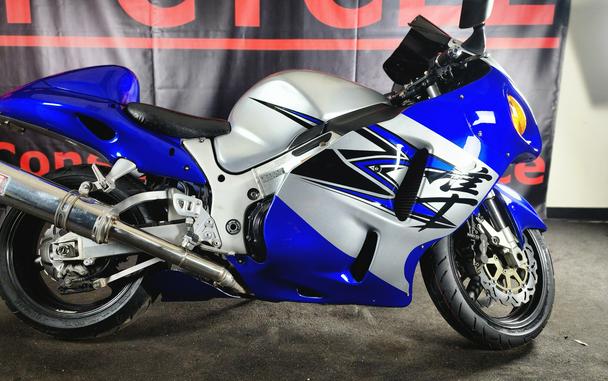 2002 SUZUKI GSX1300R - F101813