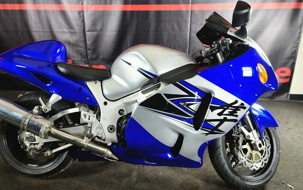 2002 SUZUKI GSX1300R - F101813