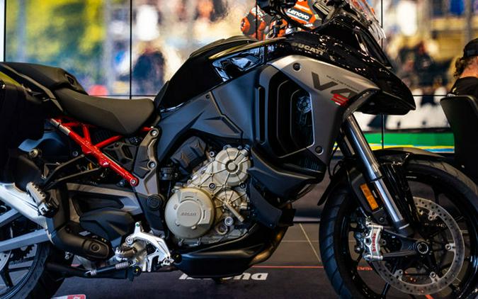 2025 Ducati MULTISTRADA V4S TRAVEL & RADAR