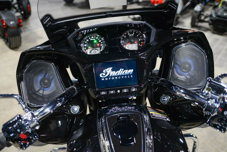 2026 Indian Motorcycle Challenger® Limited 112 with PowerBand Audio Package