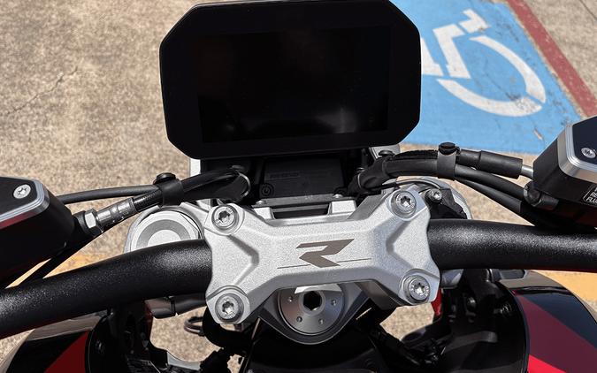 2026 BMW R1300R