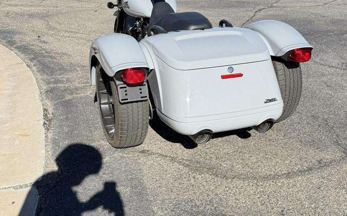 2024 Freewheeler FLRT