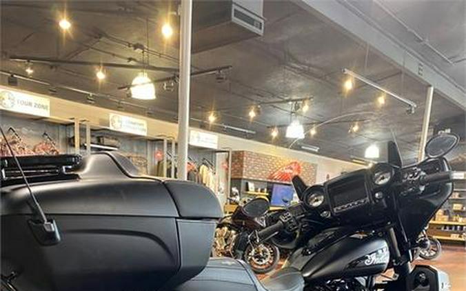 2023 Indian Motorcycle® Roadmaster® Dark Horse® Black Smoke