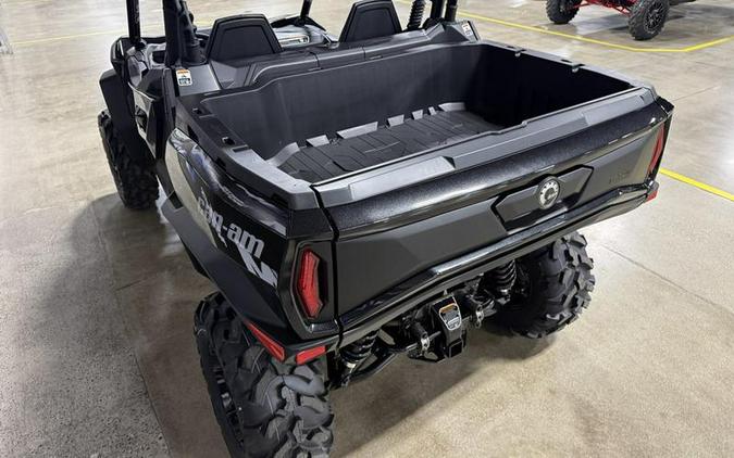 2026 Can-Am® Commander XT 700