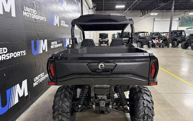 2026 Can-Am® Commander XT 700