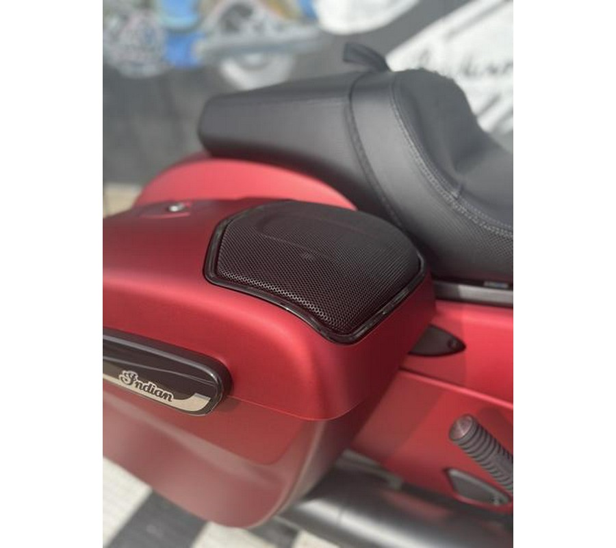 2024 Indian Motorcycle® Challenger® Dark Horse® w/PowerBand Audio Pkg Sunset Red Smoke