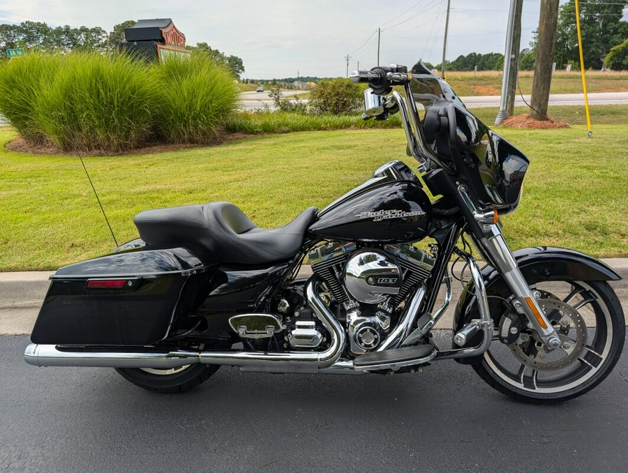 2016 Harley-Davidson Street Glide Special Vivid Black