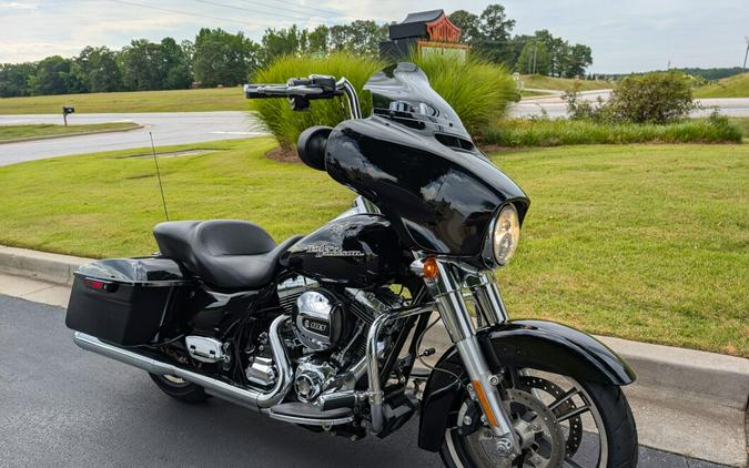 2016 Harley-Davidson Street Glide Special Vivid Black