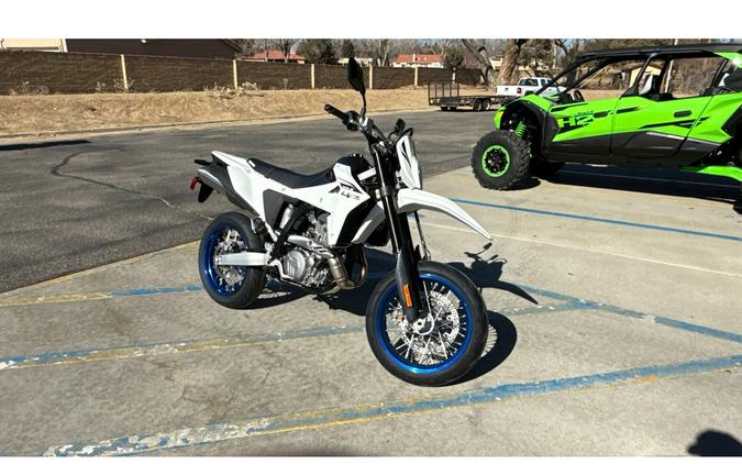 2026 Suzuki DR-Z4SM+