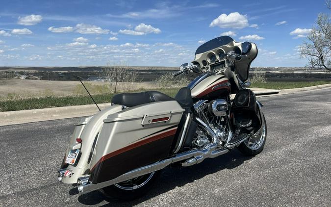 2011 Harley-Davidson Street Glide CVO