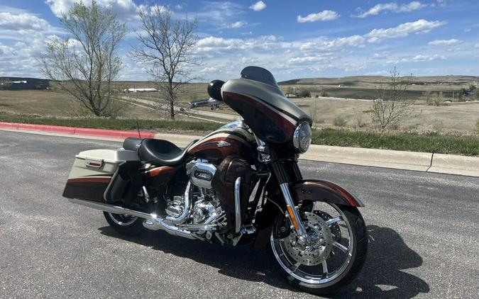 2011 Harley-Davidson Street Glide CVO