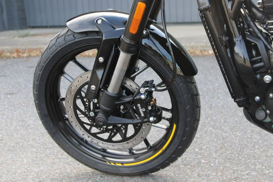 2027 TRIUMPH STREET TRACKER 400