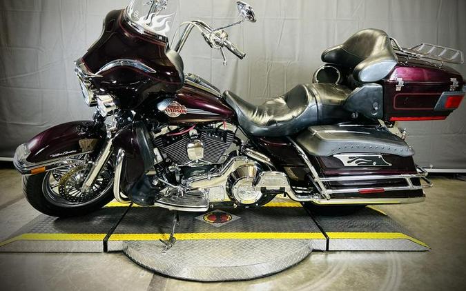 2006 Harley-Davidson® FLHTCUI - Ultra Classic® Electra Glide®