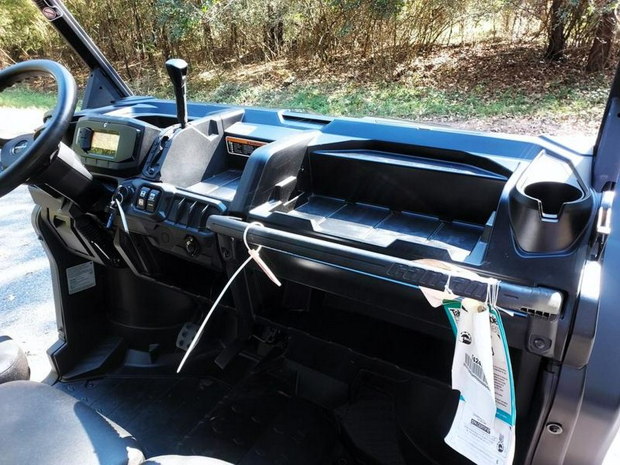 2025 Can-Am® Defender MAX DPS HD9 Stealth Black