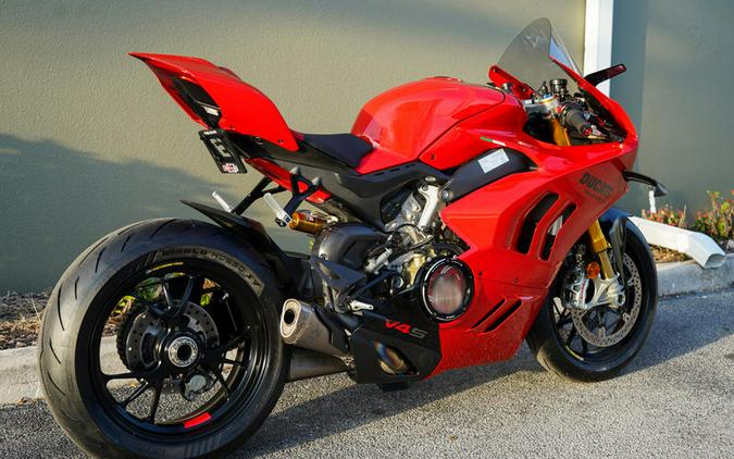 2023 Ducati Panigale V4 S Ducati Red