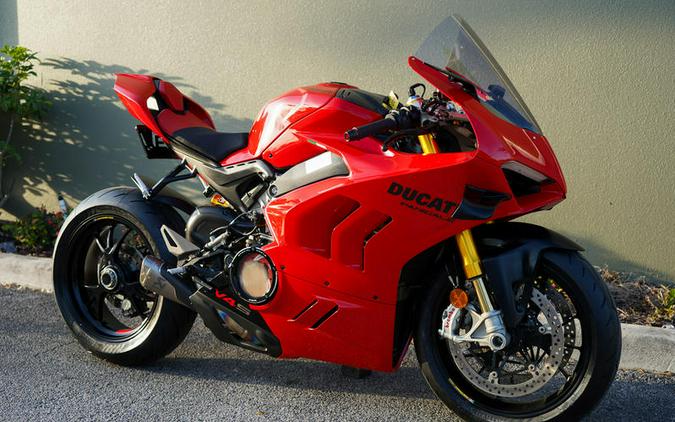 2023 Ducati Panigale V4 S Ducati Red
