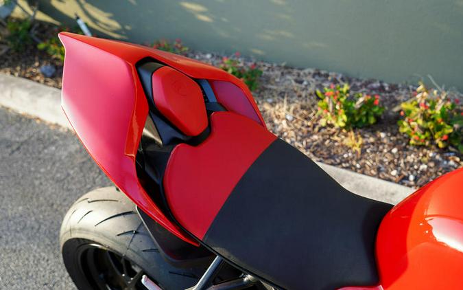 2023 Ducati Panigale V4 S Ducati Red