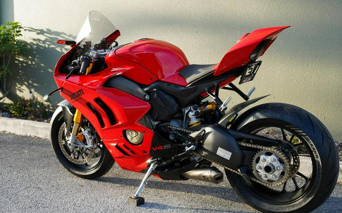 2023 Ducati Panigale V4 S Ducati Red