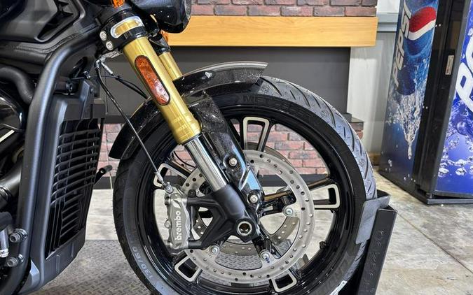 2026 Indian Motorcycle® 101 Scout® Black Crystal with Super Graphite