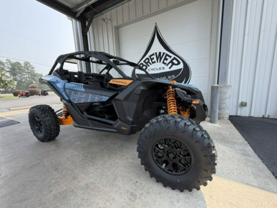 2026 Can-Am® Maverick X3 RS Turbo Scandi Blue & Orange Crush