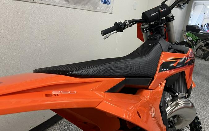 2025 KTM 250 XC