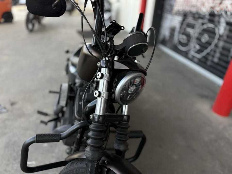 2013 Harley-Davidson® XL883N - Sportster® Iron 883™