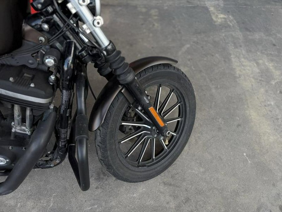 2013 Harley-Davidson® XL883N - Sportster® Iron 883™