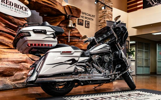 2015 Harley-Davidson CVO Street Glide
