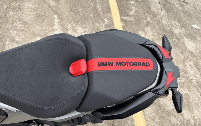 2026 BMW R1300RS
