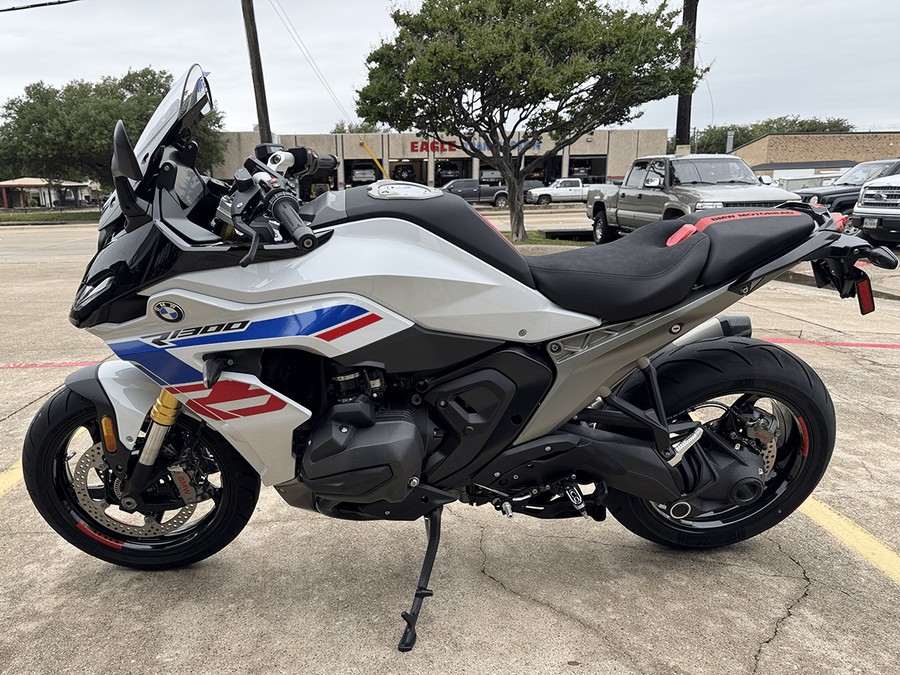 2026 BMW R1300RS