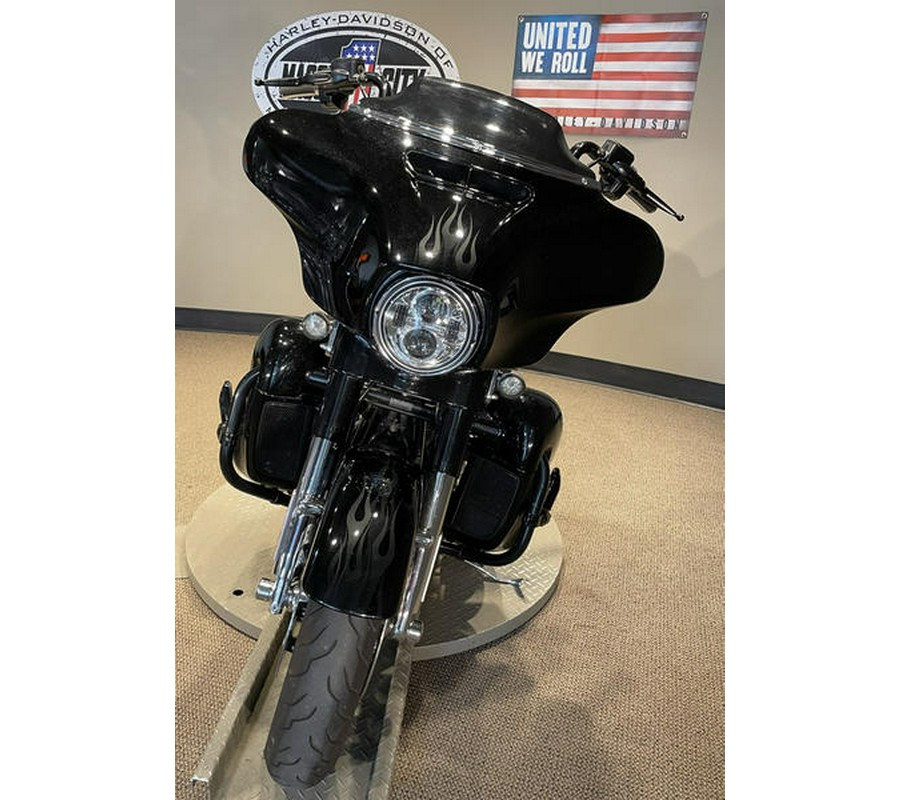 2016 Harley-Davidson® FLHXSE - CVO™ Street Glide®