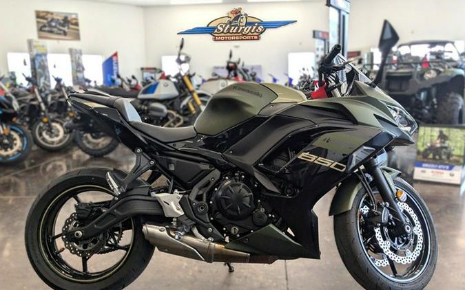 2024 Kawasaki Ninja 650 ABS Metallic Covert Green/Metallic Spar ABS KRT Edition