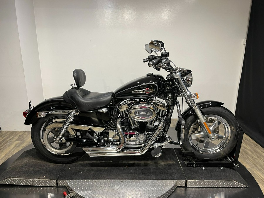 2014 Harley-Davidson 1200 Custom