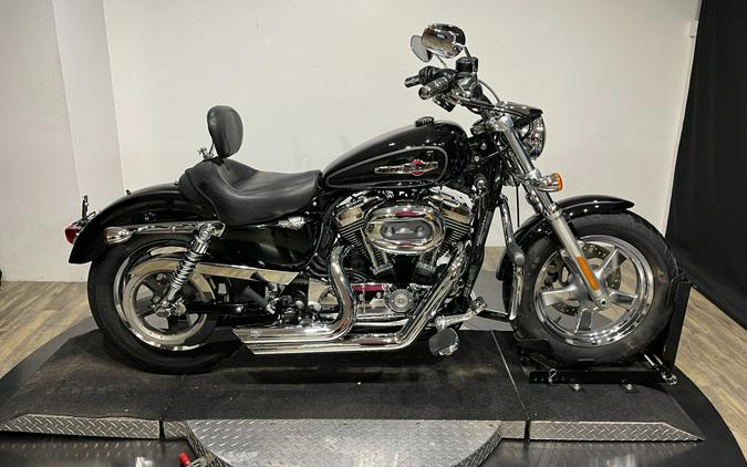 2014 Harley-Davidson 1200 Custom