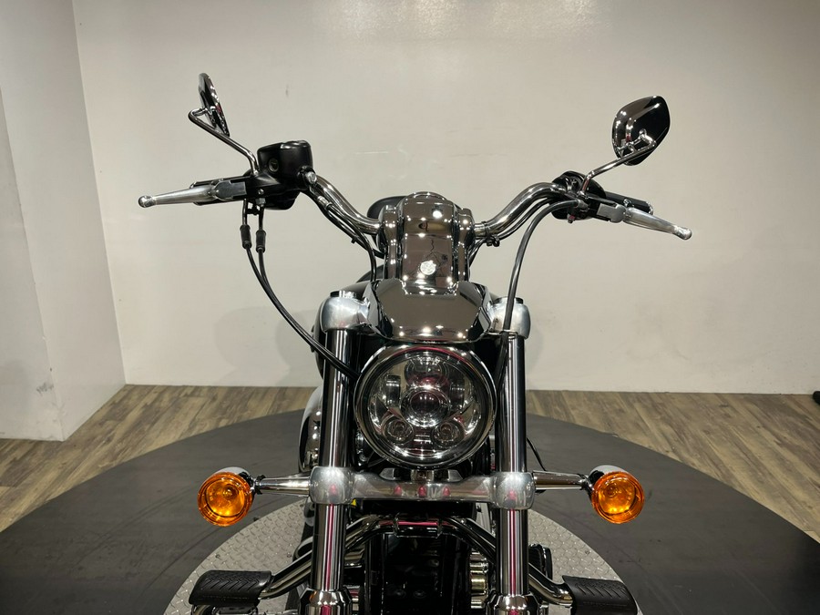 2014 Harley-Davidson 1200 Custom