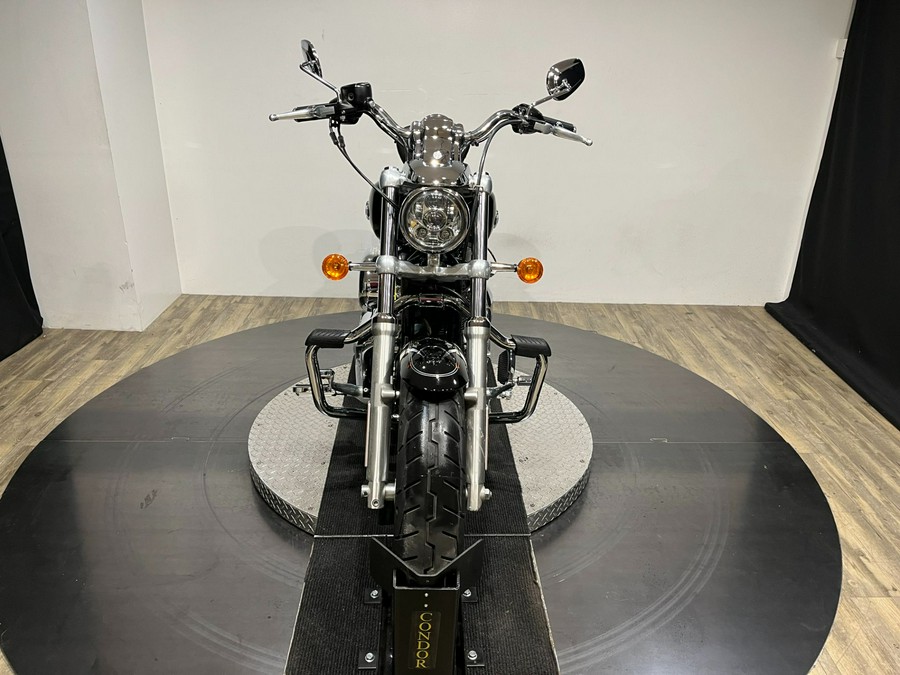 2014 Harley-Davidson 1200 Custom