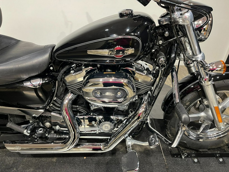 2014 Harley-Davidson 1200 Custom