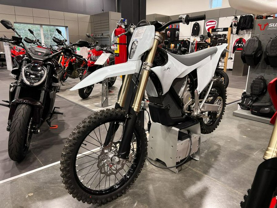 New 2025 STARK VARG EX 80HP