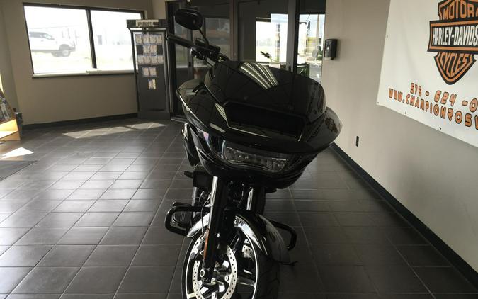 Road Glide®