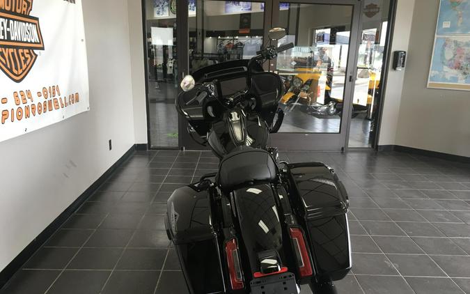 Road Glide®