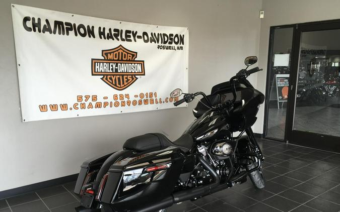 Road Glide®