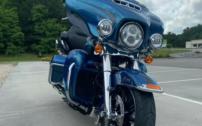 2014 Harley-Davidson Electra Glide Ultra Limited Custom Colours Daytona Blue