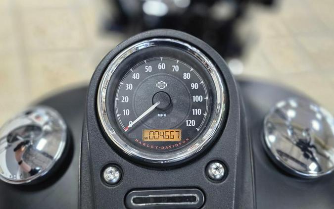 2017 Harley-Davidson® FXDB - Street Bob®